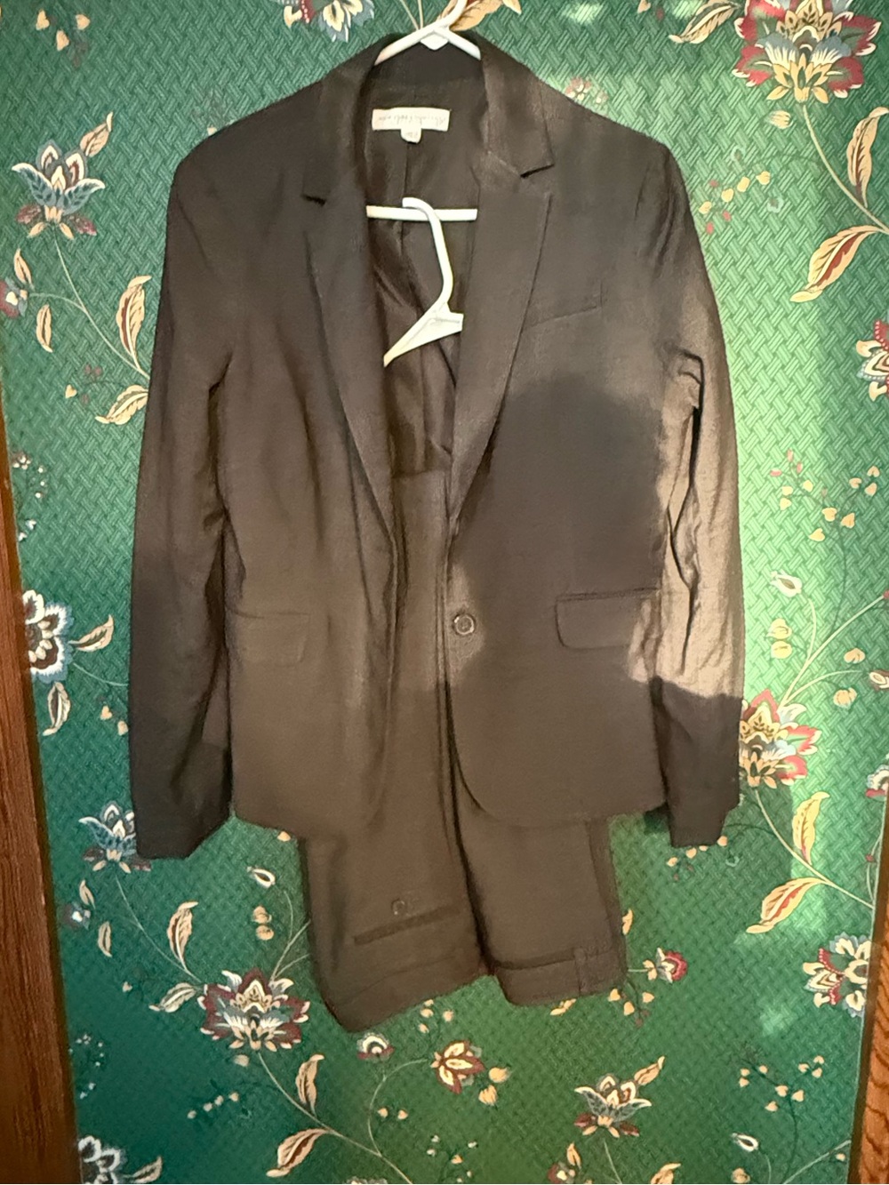 NY&Co Suit - Freshly Dry Cleaned!